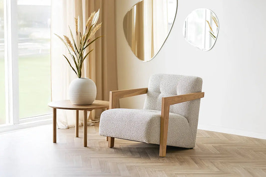 Fauteuil avec accoudoirs en Chêne et Tissu Beige CARACAS - 88 x 72 cm - TIKOYA