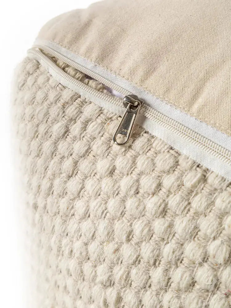 Pouf en laine fait main ROCCA Blanc BENUTA