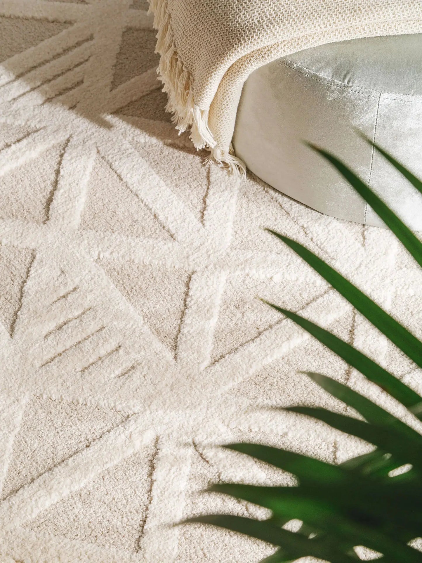 Tapis tissé à la machine EVE Crème BENUTA