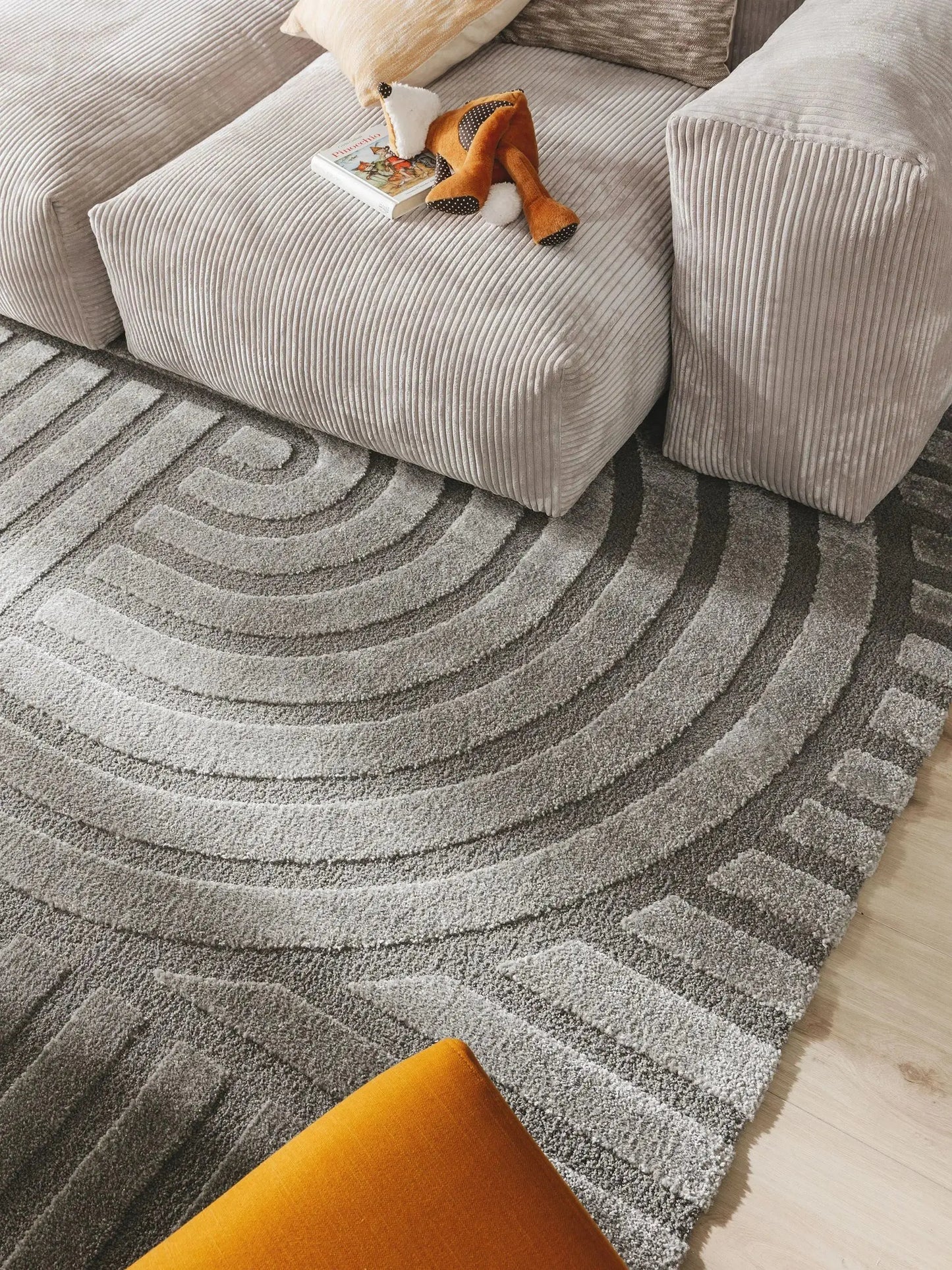 Tapis tissé à la machine EVE Gris BENUTA