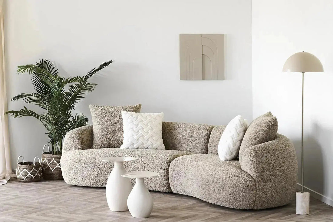 Lampadaire-salon-design-10-modèles-pour-sublimer-votre-intérieur TIKOYA