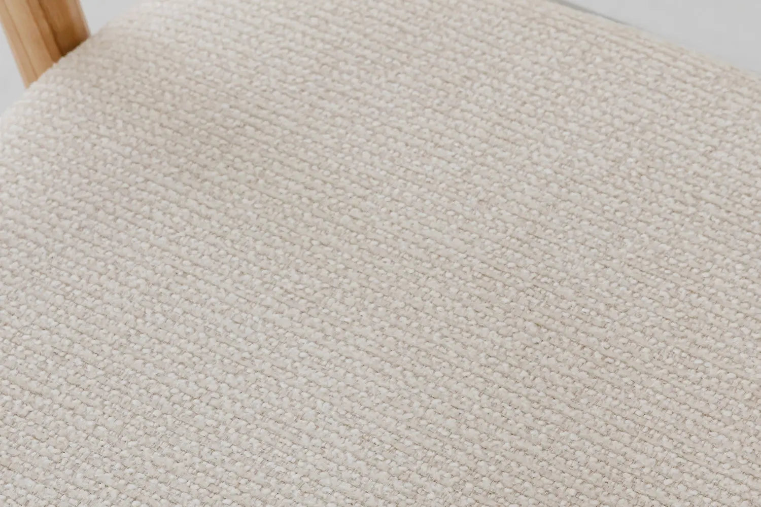 Chaise avec Accoudoir en Bois de Frêne CLARA Beige - 57 x 66.5cm ROUSSEAU