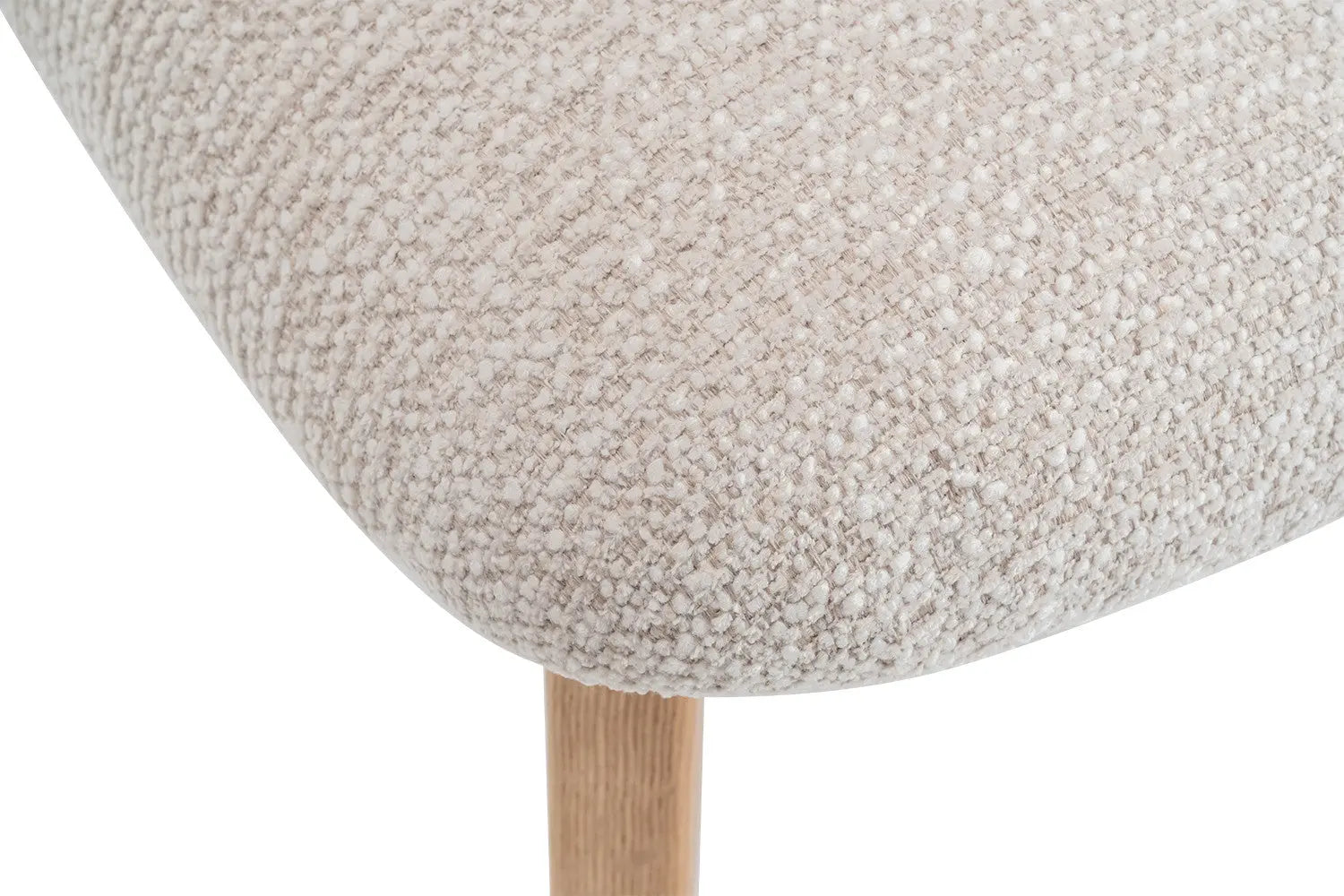 Chaise en Bois de Chêne Claire avec l'assise en tissu couleur Beige KAYA - 48 x 59cm ROUSSEAU