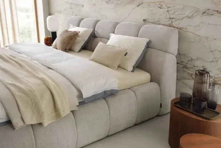 Lit Coffre avec Tête de Lit Tapissé GIULIA - 180 x 200 cm WERSAL