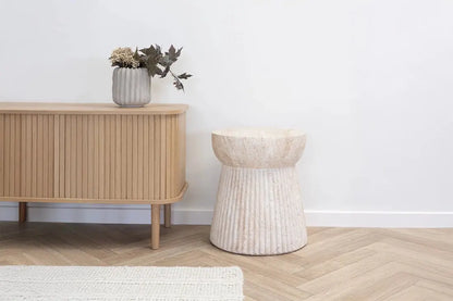 Table d'Appoint en Fibre de Verre avec Motif Rainuré BONN - 37x43cm HOUSE NORDIC