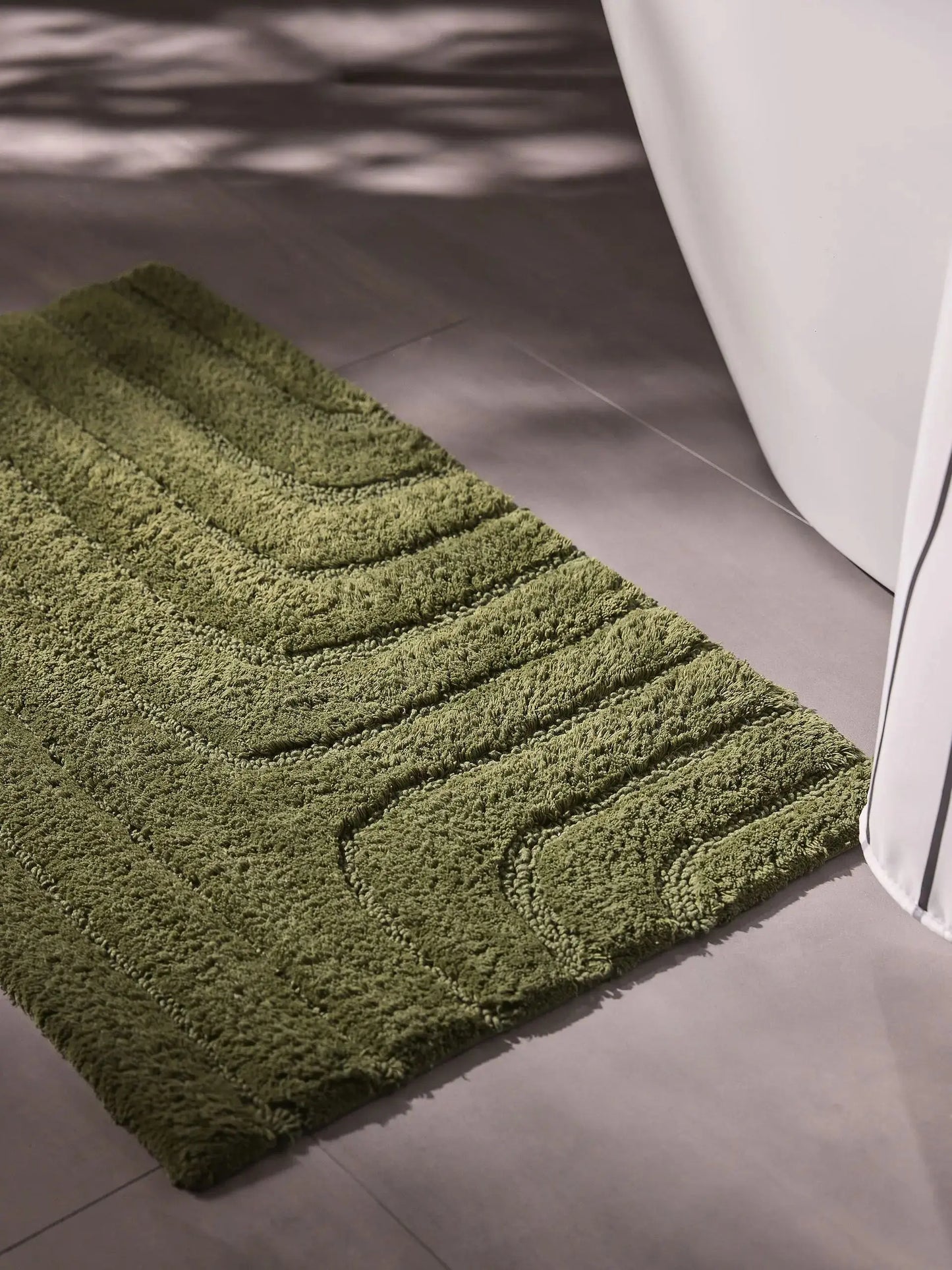 Tapis de bain 100% Coton tufté à la main DAN Vert BENUTA