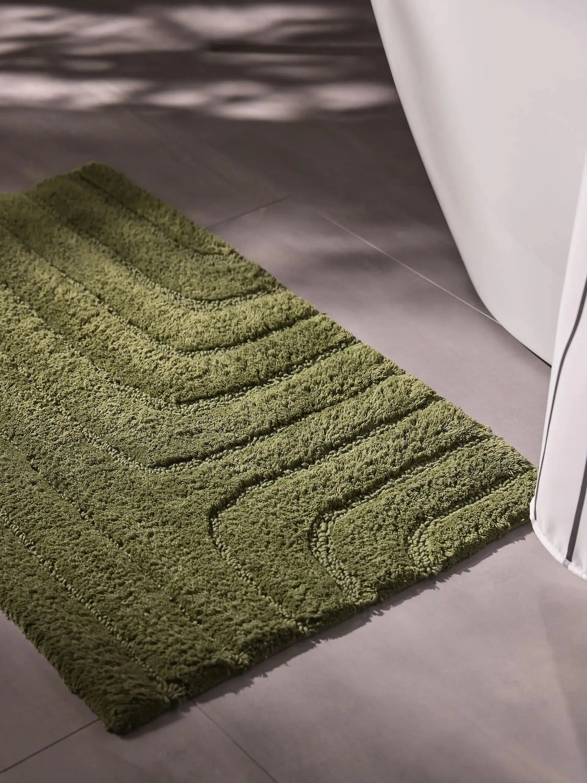 Tapis de bain 100% Coton tufté à la main DAN Vert BENUTA