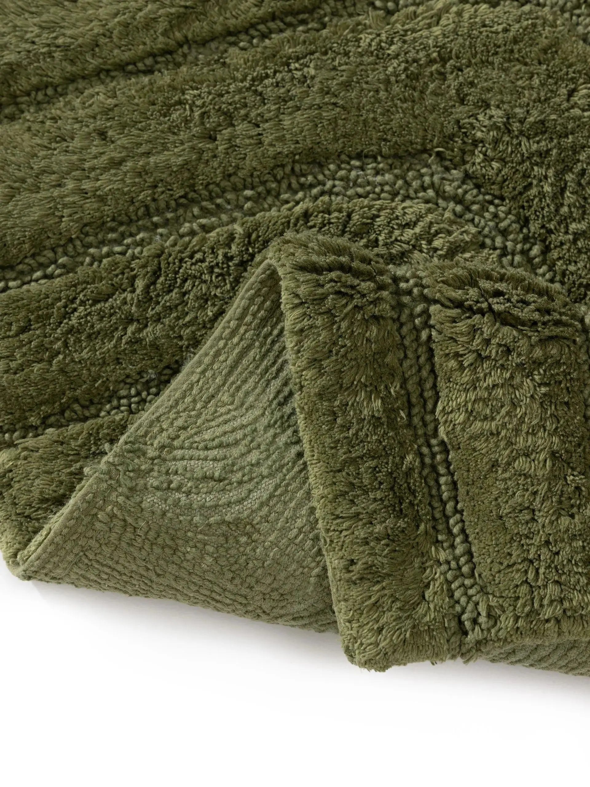 Tapis de bain 100% Coton tufté à la main DAN Vert BENUTA