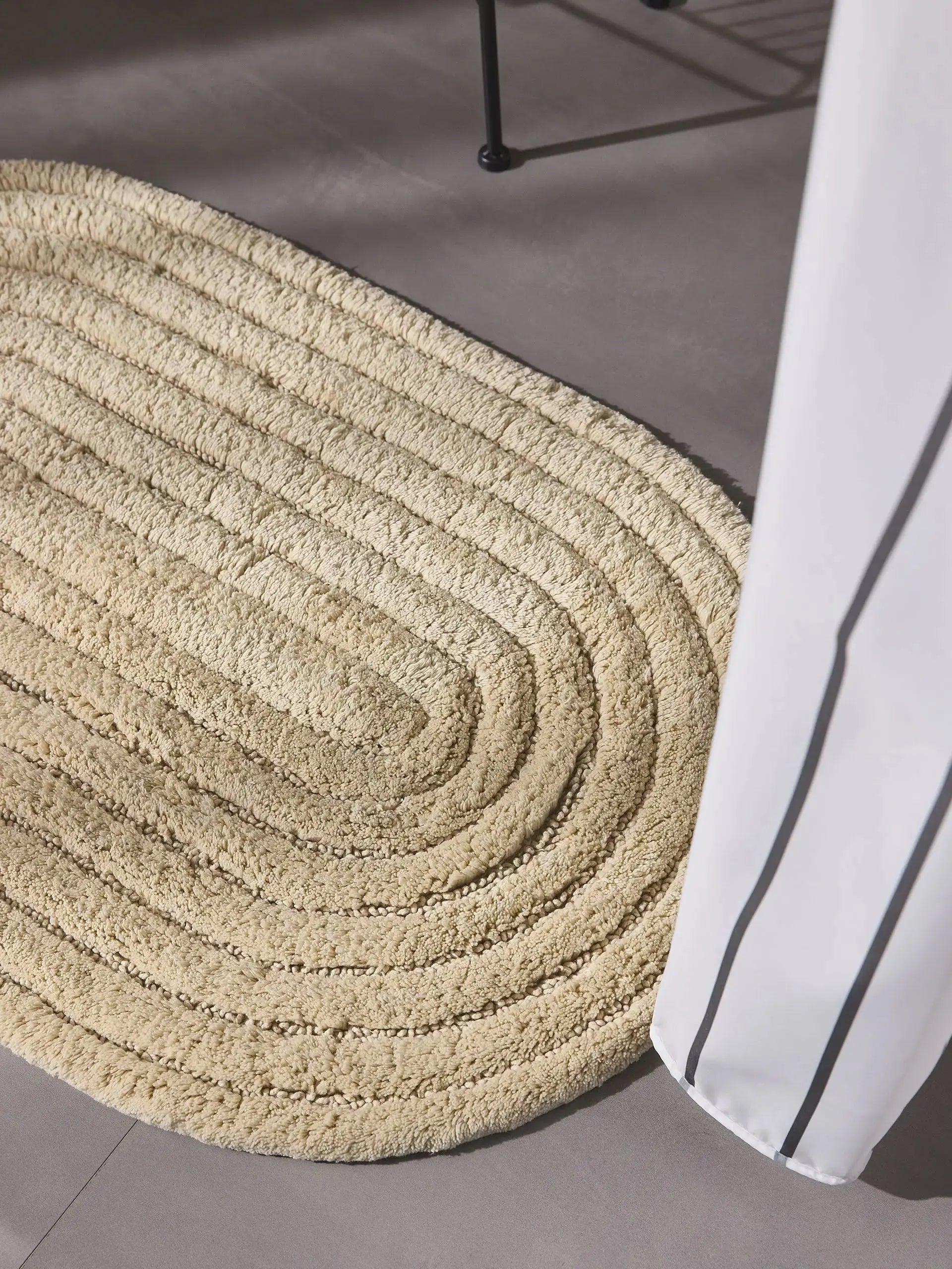 Tapis de bain 100% Coton tufté à la main NIA Beige BENUTA