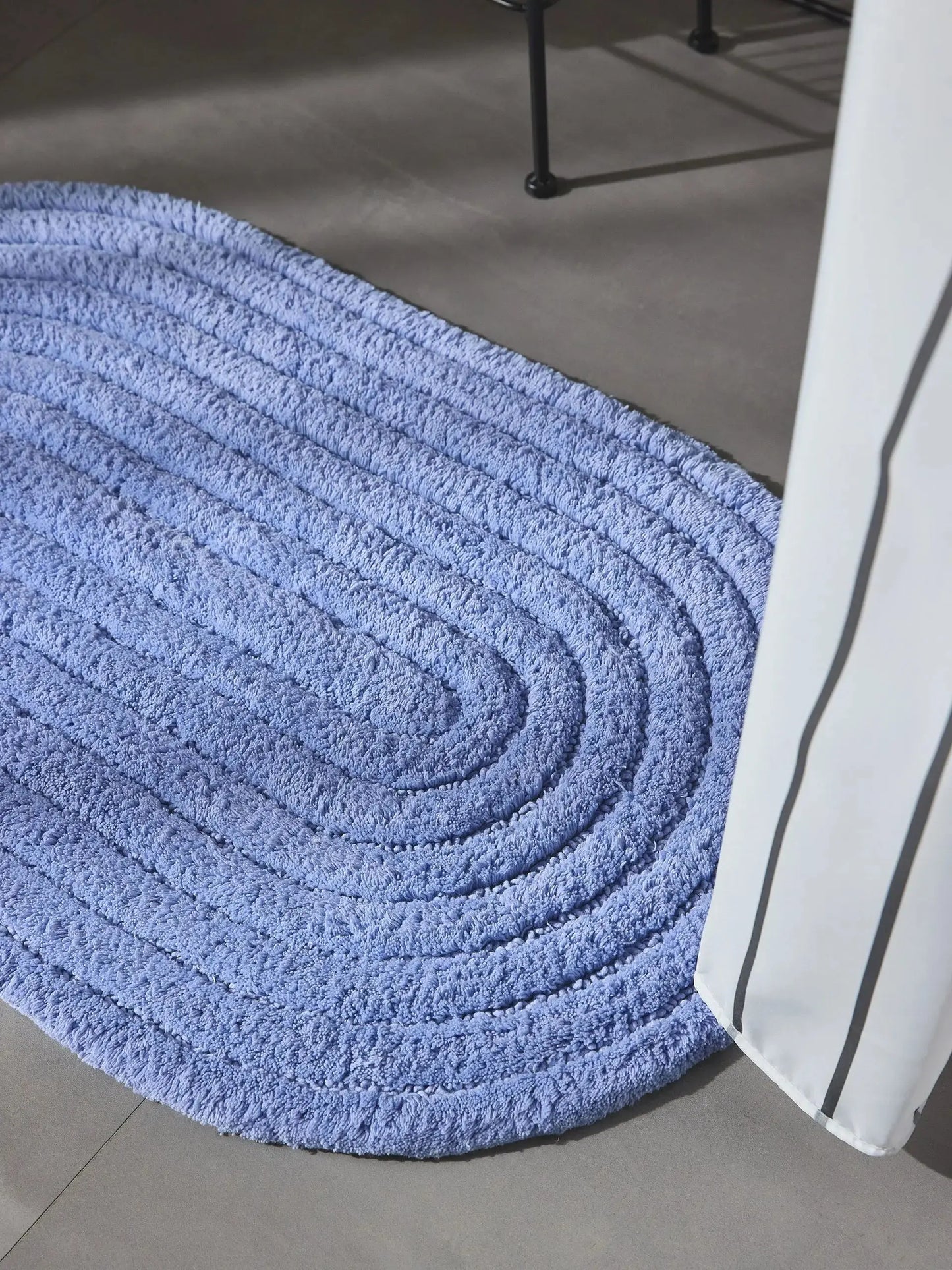 Tapis de bain 100% Coton tufté à la main NIA Bleu BENUTA