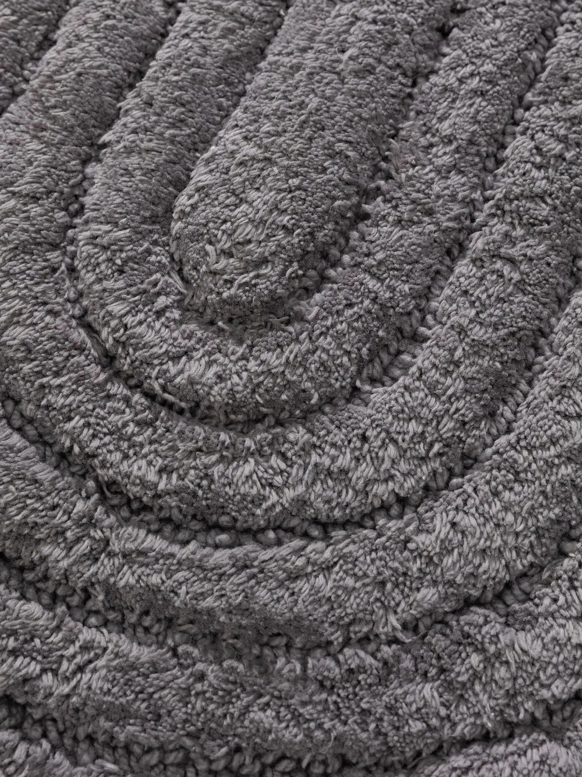 Tapis de bain 100% Coton tufté à la main NIA Gris Foncé BENUTA